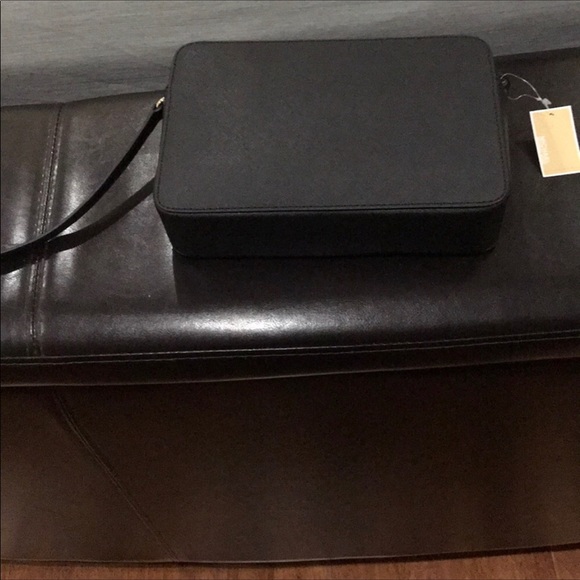 Michael Kors Studded Shoulder bag - Picture 8 of 8